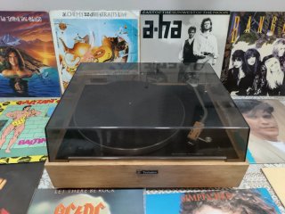 Tocadiscos Technics japonés