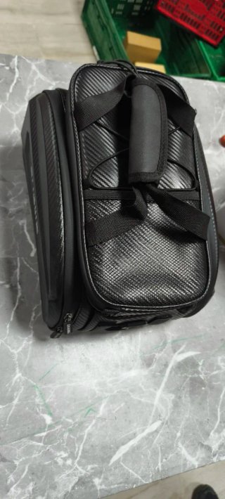 Maleta para tanque de moto