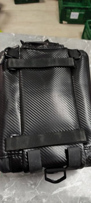 Maleta para tanque de moto
