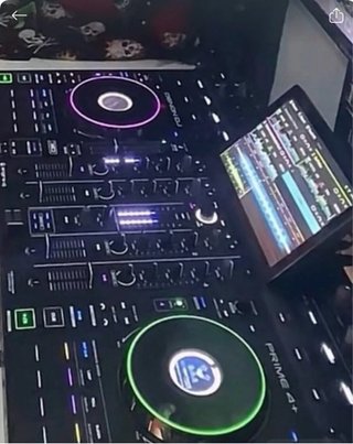 Denon DJ Prime 4+ Controlador DJ