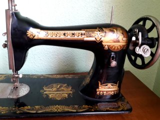 Máquina de coser antigua