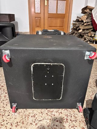 Subwoofer JBL Pasivo 18”