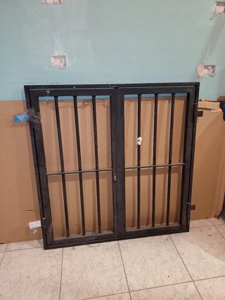 Conjunto rejas hierro fijas y abatible