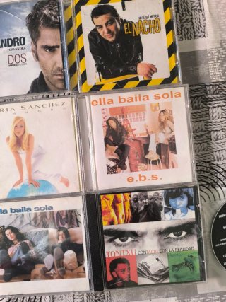 3 CDs de música latina/pop-rock por 5€. Uno 2€.