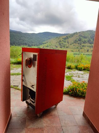 Caldera de pellet Edilkamin roja