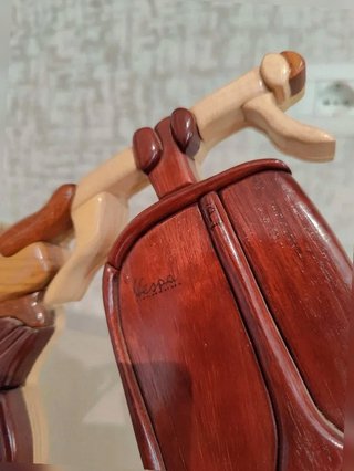 Opera 3D Vespa Legno Intarsiato Artigianale