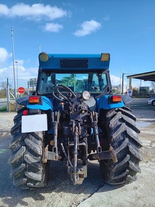TRACTOR