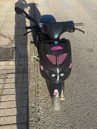 Piaggio Zip Copa refrigerada por agua.