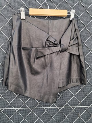 Falda pantalón Zara