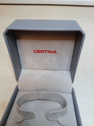 Estuche Certina Vintage Gris