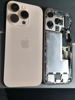 Chasis iPhone 16 Pro