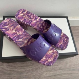 Sandalias Gucci Moradas y Multicolor