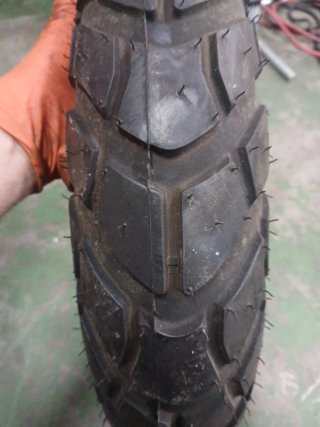 Neumático Michelin 130/90-10