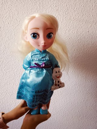 Muñeca Elsa Frozen con Olaf