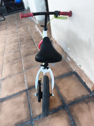 Bici de equilibrio infantil