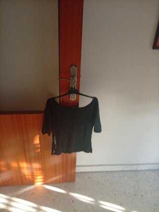 Camiseta C&C bordada flores Talla S