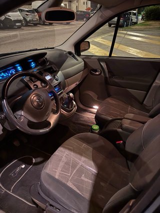 Renault Grand Scenic 2004