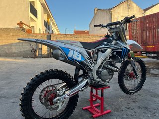 Honda CRF250R Motocross