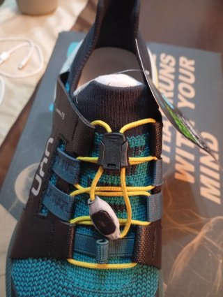 Zapatillas UYN Hombre Running Negro/Teal
