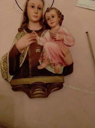 Antigua Virgen con Niño