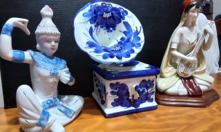 Figuras de porcelana decorativas azules
