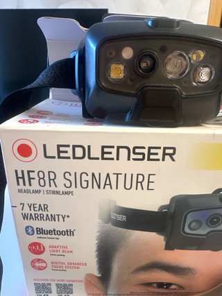 Linterna Ledlenser HF8R Signature