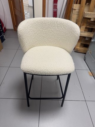 Taburete Kave Home Beige/Negro H:65cm
