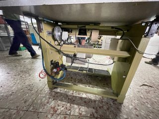 Máquina de picado de solapa Comlett 780