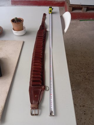 Canana de cuero para cartuchos