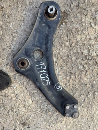 Brazo suspensión delantero derecho  Megane IV