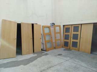 Puertas de madera con cristal y sin cristal