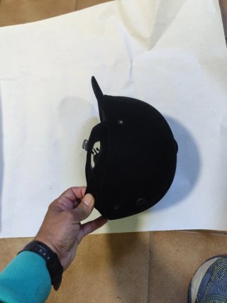 Casco de equitación negro