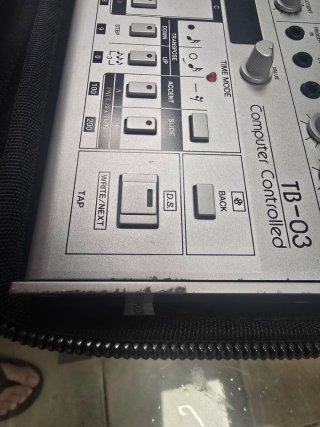 Roland TB-03 Bass Line Sintetizador