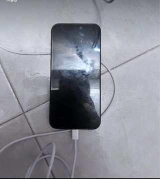 iPhone 15 256GB Negro/Rosa Batería 86%