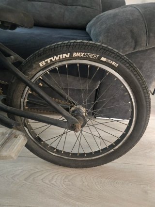 Bicicleta BMX Freestyle Negra