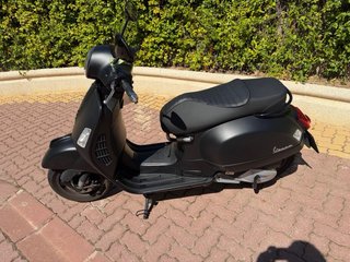 Vespa GTS Super 125 Notte Negra