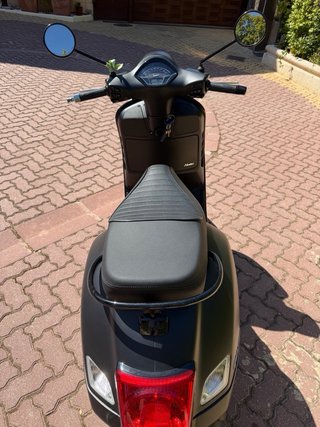 Vespa GTS Super 125 Notte Negra