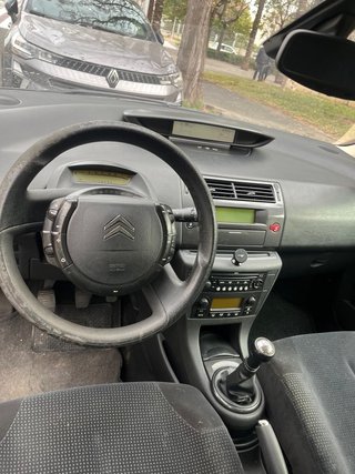 Citroën C4 1.4 gasolina- ITV 2027 – NO ARRANCA -