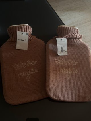 Botella de agua caliente con funda de punto