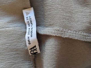 Falda larga Zara gris verdoso