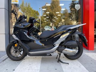 QJ Motor FORT 125 N Negra