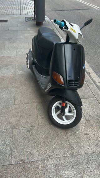 Ciclomotor Scooter Azul/Negro