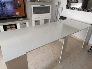 Mesa extensible blanca