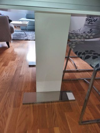 Mesa Diseño + 4 Sillas Comedor