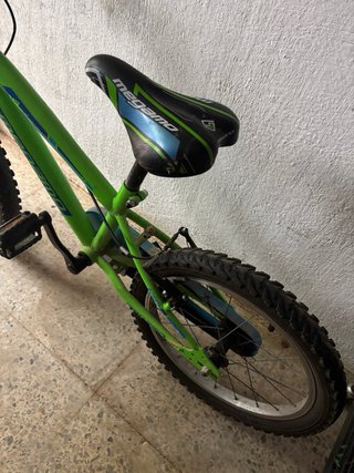 Bicicleta infantil verde MEGAMO