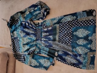 Vestido de fiesta azul y verde