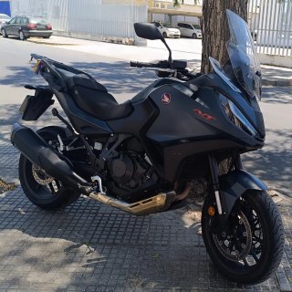 Honda NT1100 manual.