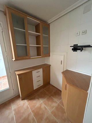 Cocina completa madera y cristal