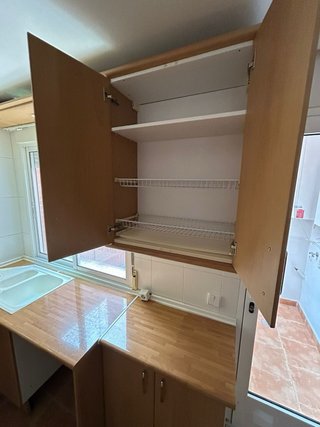 Cocina completa madera y cristal
