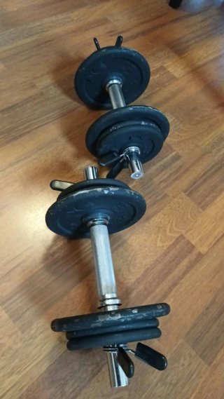 Banco abdominales y mancuernas